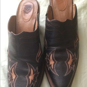 Ariat Mules